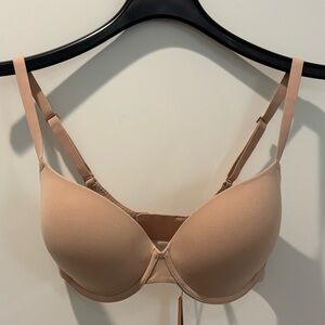 NWT SKIMS 'Fits Everybody' T-Shirt Bra Nude/Beige Bra 32DDD